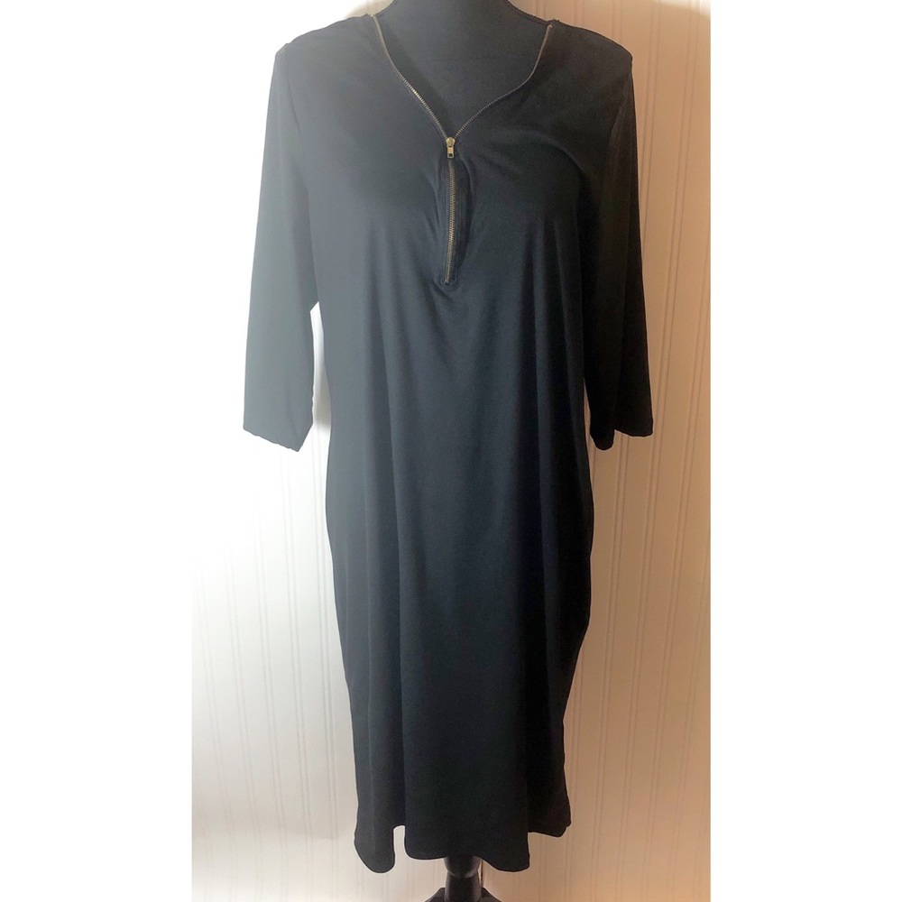 Hot Kiss Quarter Sleeve Black Midi Dress
